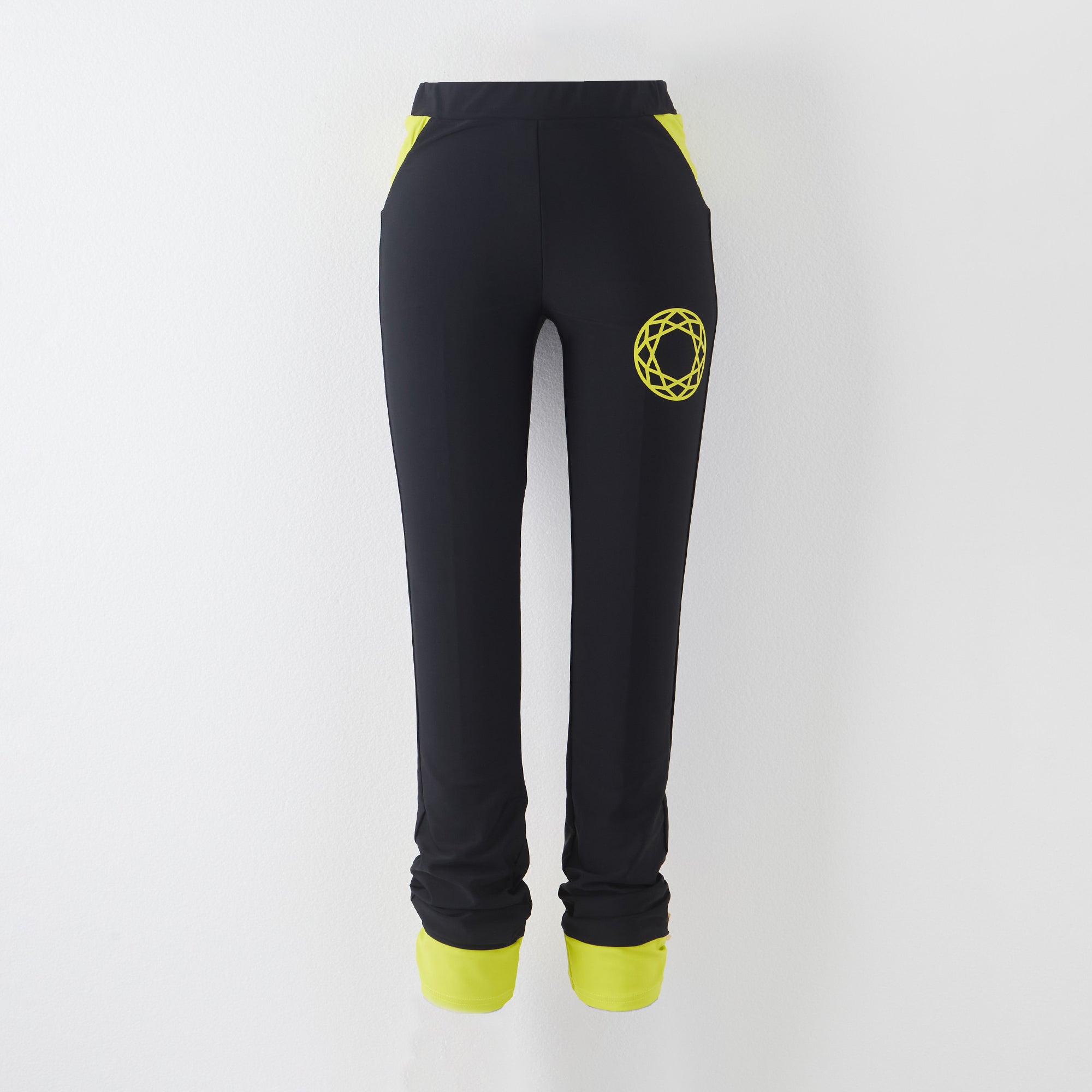 APPAREL RECOMMEND – FEEL ONLINE STORE