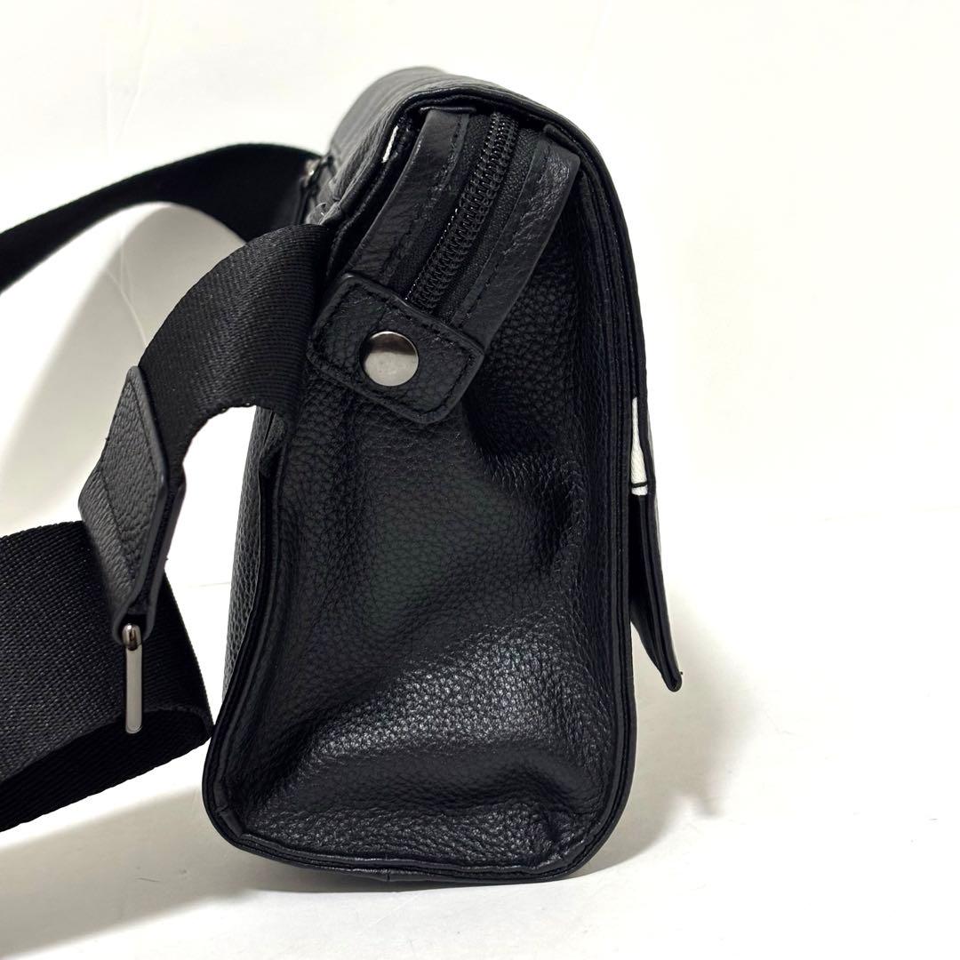 美品 イアパピヨネ ワイドテープショルダーバッグ ダルメシアン ボディ