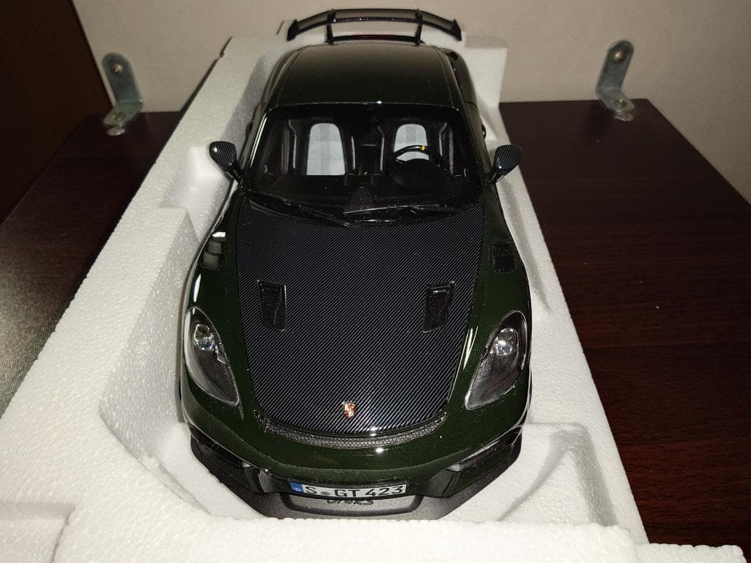 ノレブ 1/18 ポルシェ ケイマン GT4 RS ブリュースターグリーン