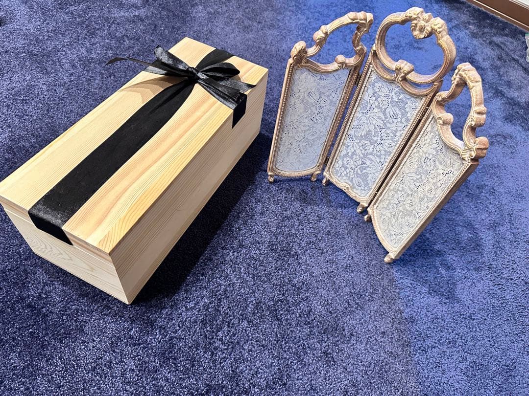 レースの三つ折り パーテーション 木製ボックス付き海外作家様 ハンドメイド 脚付きソーイングボックス.3 フランスヴィンテージ家具 裁縫箱 収納